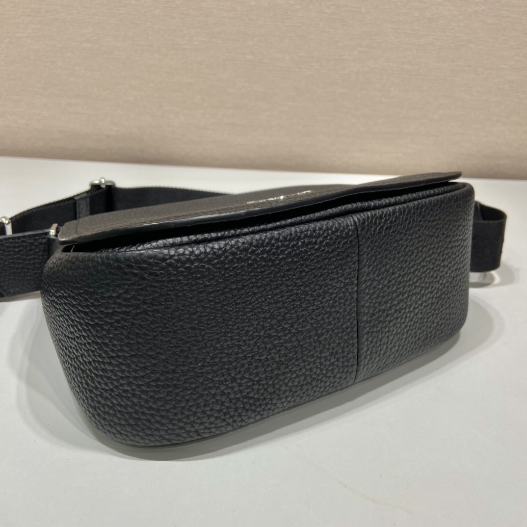 Pra*a 1bd293 crossbody bag -24*17*9.5cm