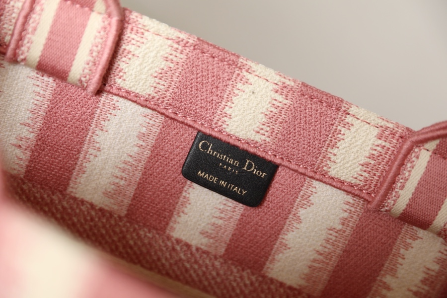 D*or small book tote-36.5cm