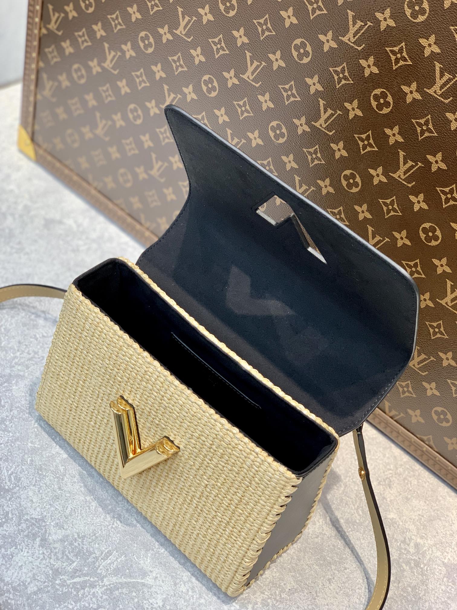 l0*is V*t0n twist mm-23*18*8cm