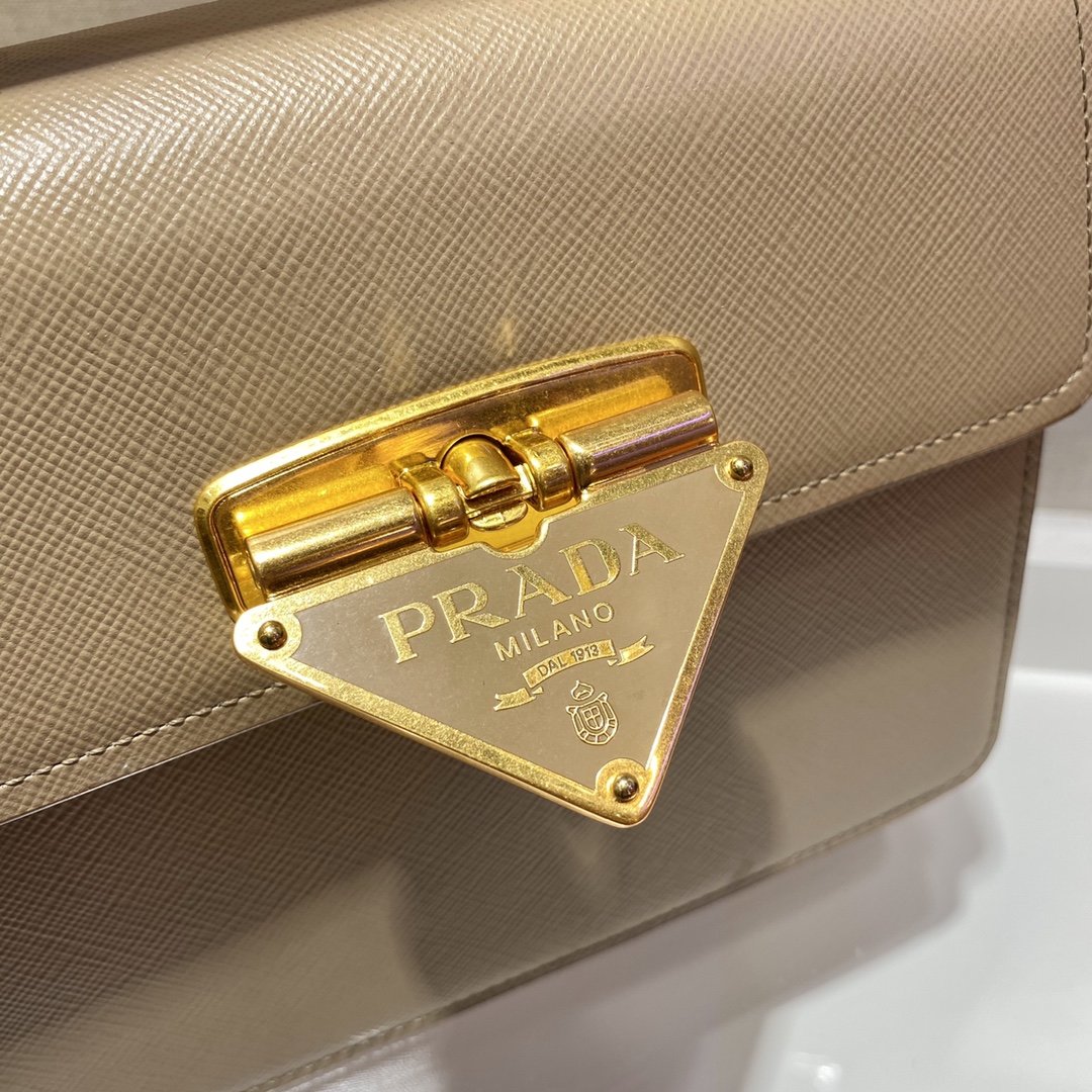 Pra*a 1bd021 chain bag-20*17*8.5cm
