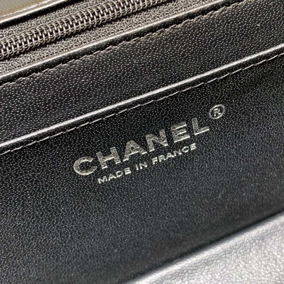 Ch@nel Flap Bag-Lambskin-Silver Hardware-20CM