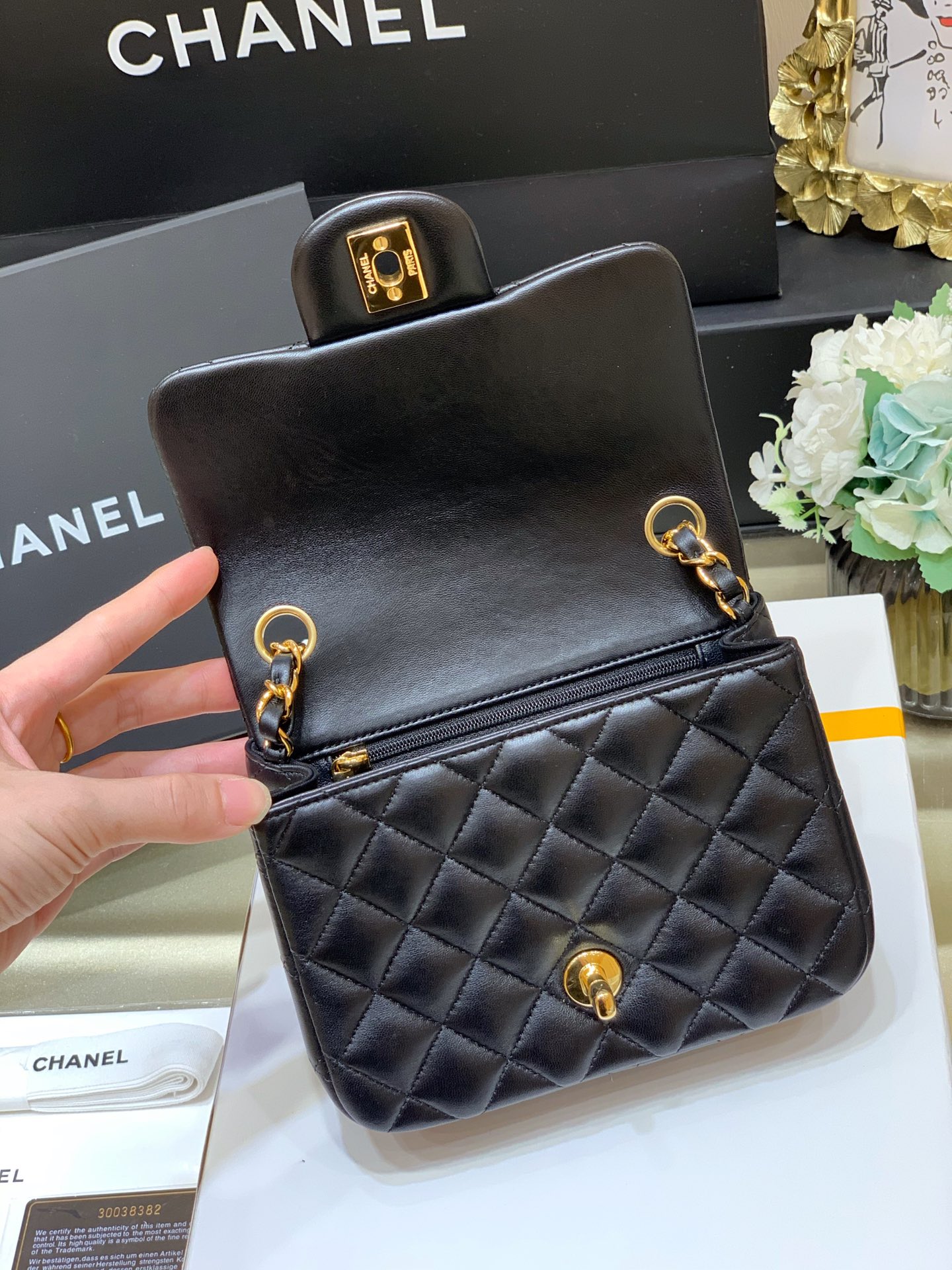 Ch@nel Flap Bag-Lambskin-17CM