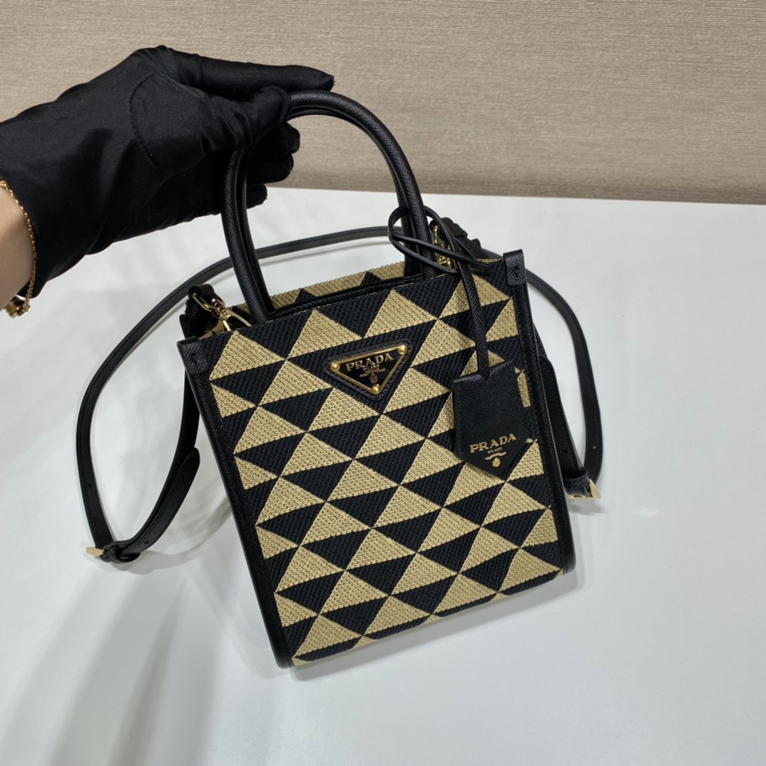 Pra*a small tote in saffiano leather 1ba355-17*19*6cm