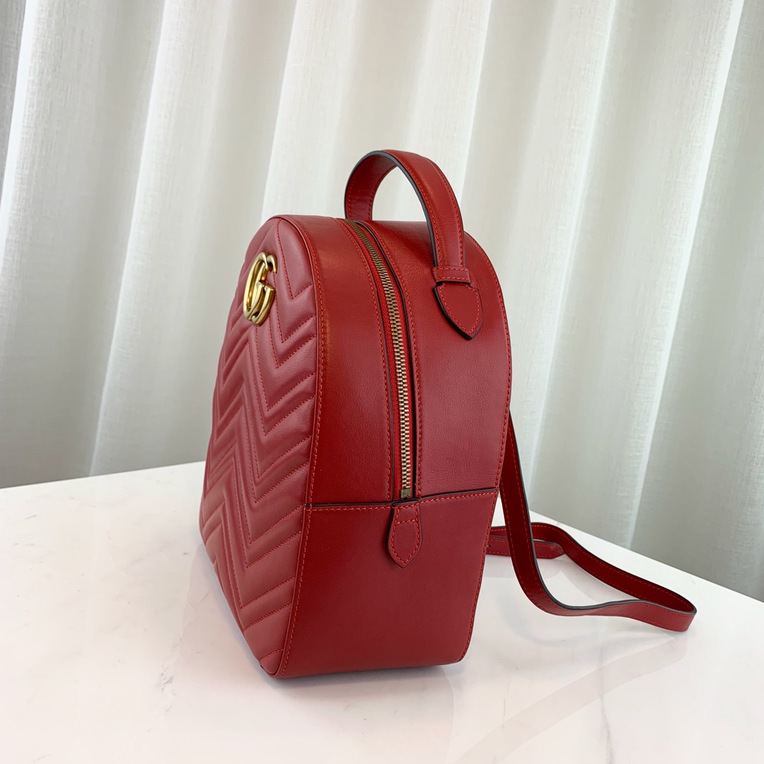 G*u*i backpack-22.5x26x11cm