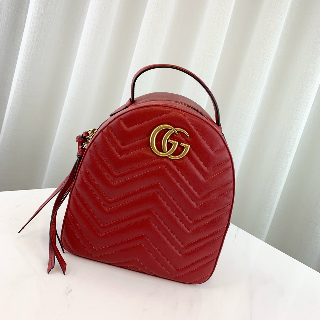 G*u*i backpack-22.5x26x11cm