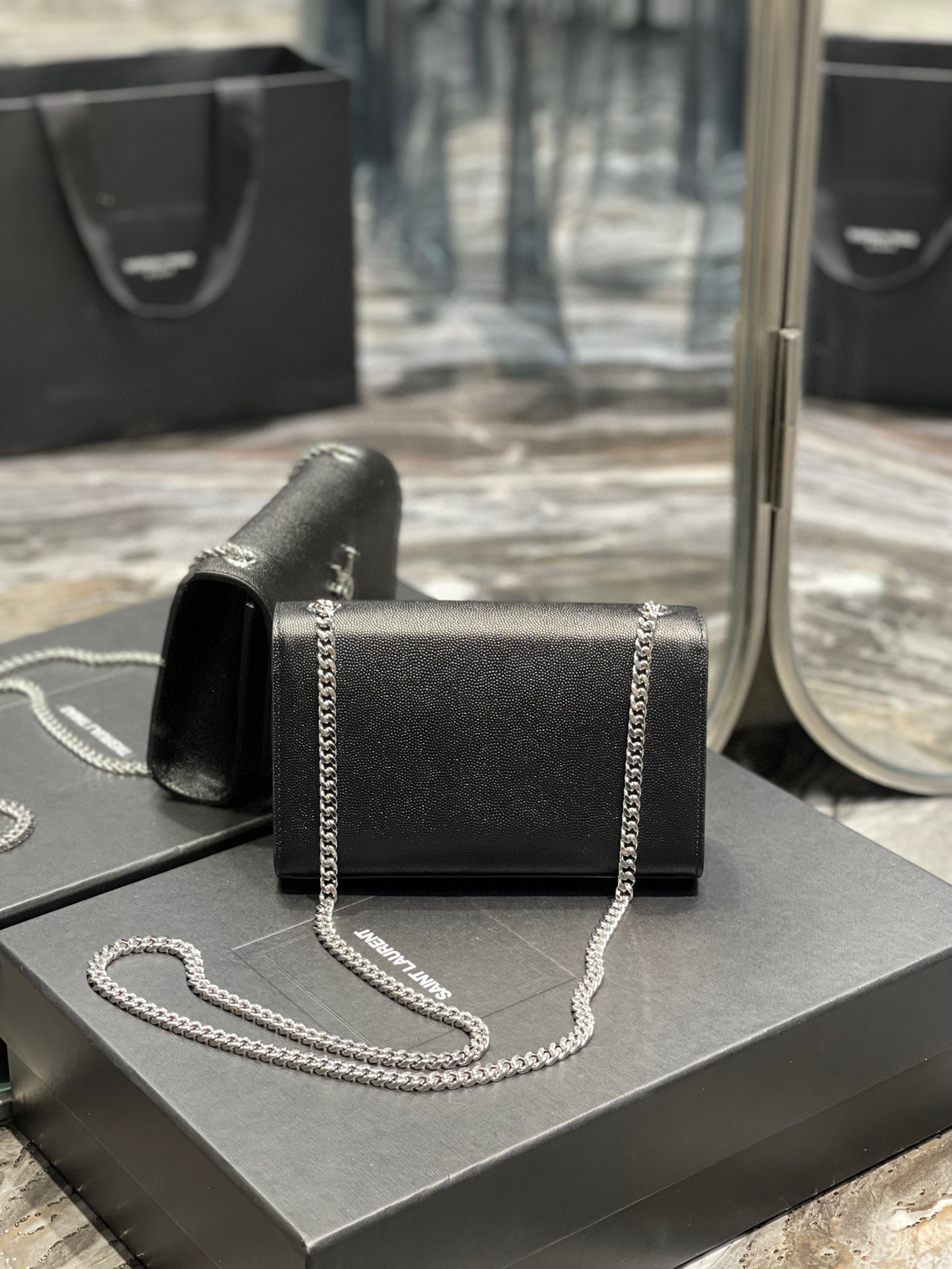 Y*L kate in grain de pouder embossed leather-20x13.5x5.5cm