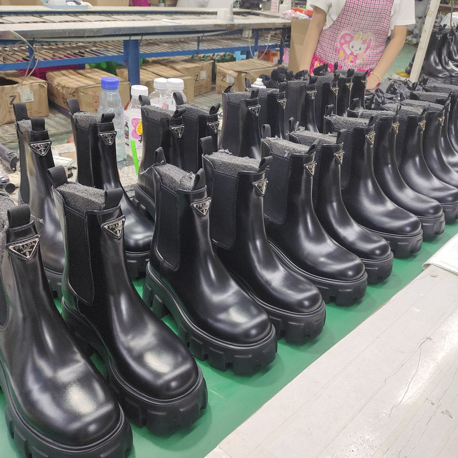 Pra*a boots 2023ss