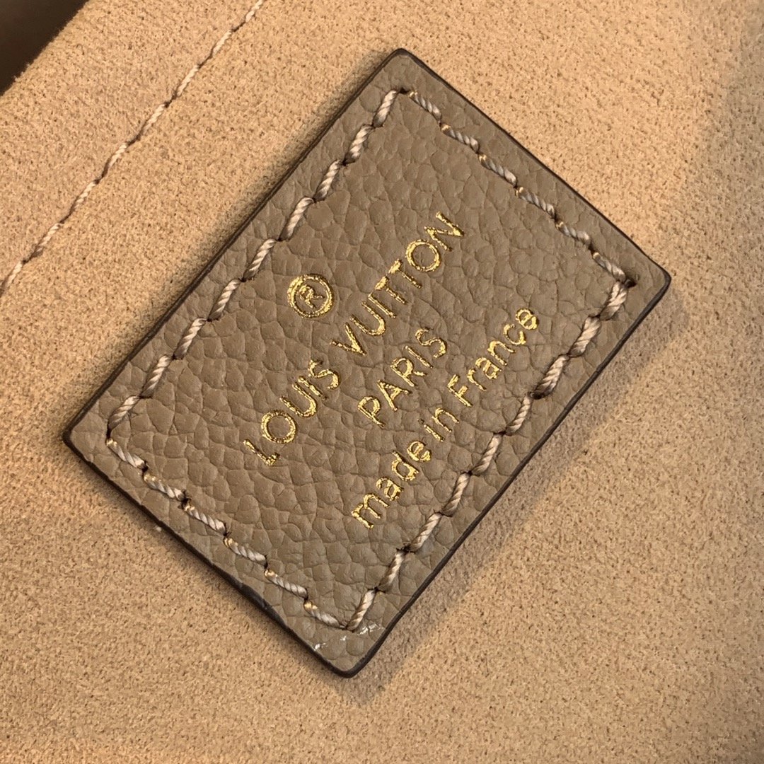 l0*is V*t0n montaigne mm-33*23*15cm
