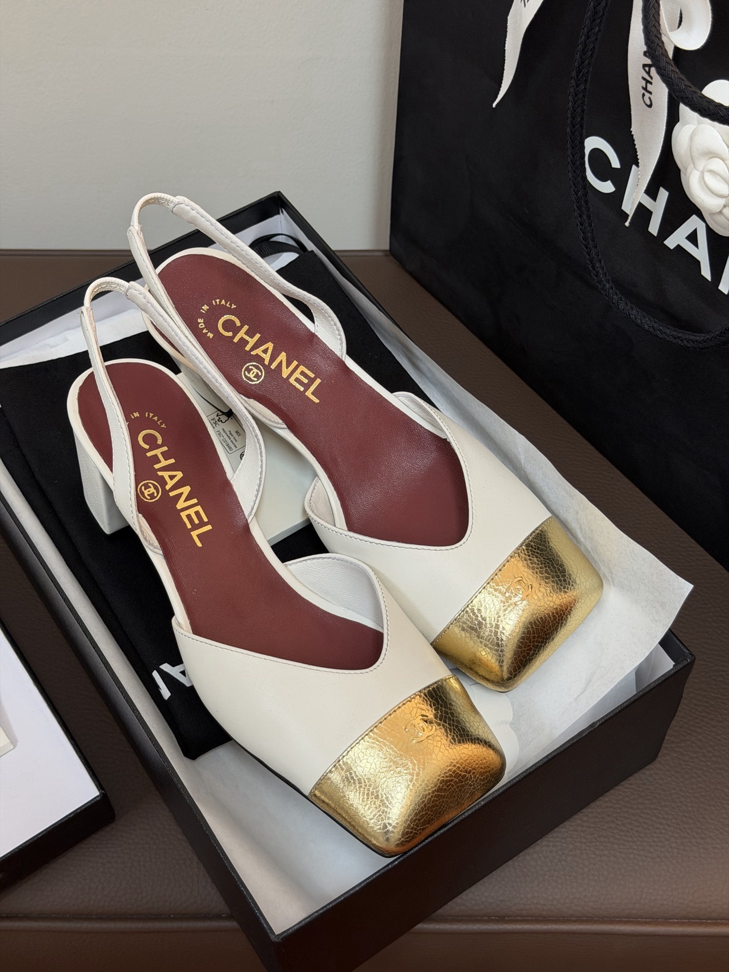 Cha*el Slingback