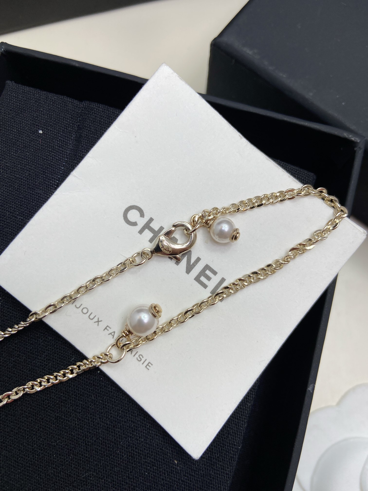 Ch@nel Choker