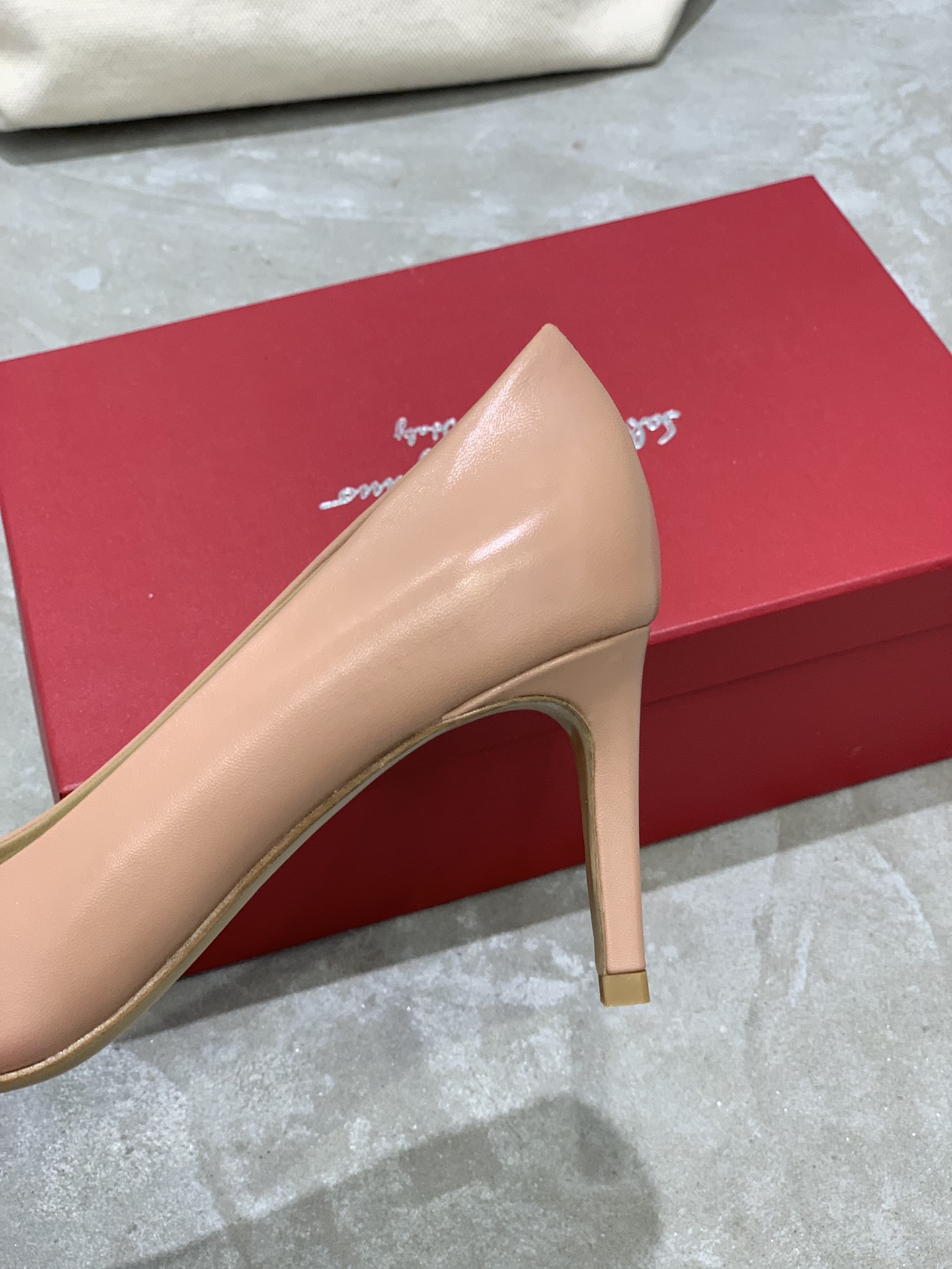 Salvatore Ferragamo-7CM