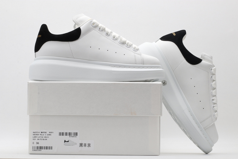 A1exa*der m*q*en sports shoes