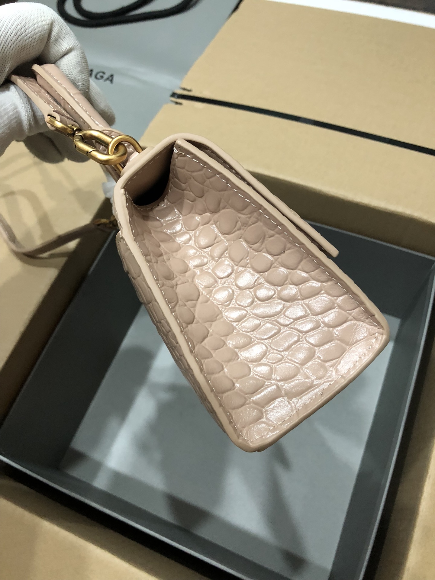 Ba*len*cia*ga small hourglass bag-13*8*19cm