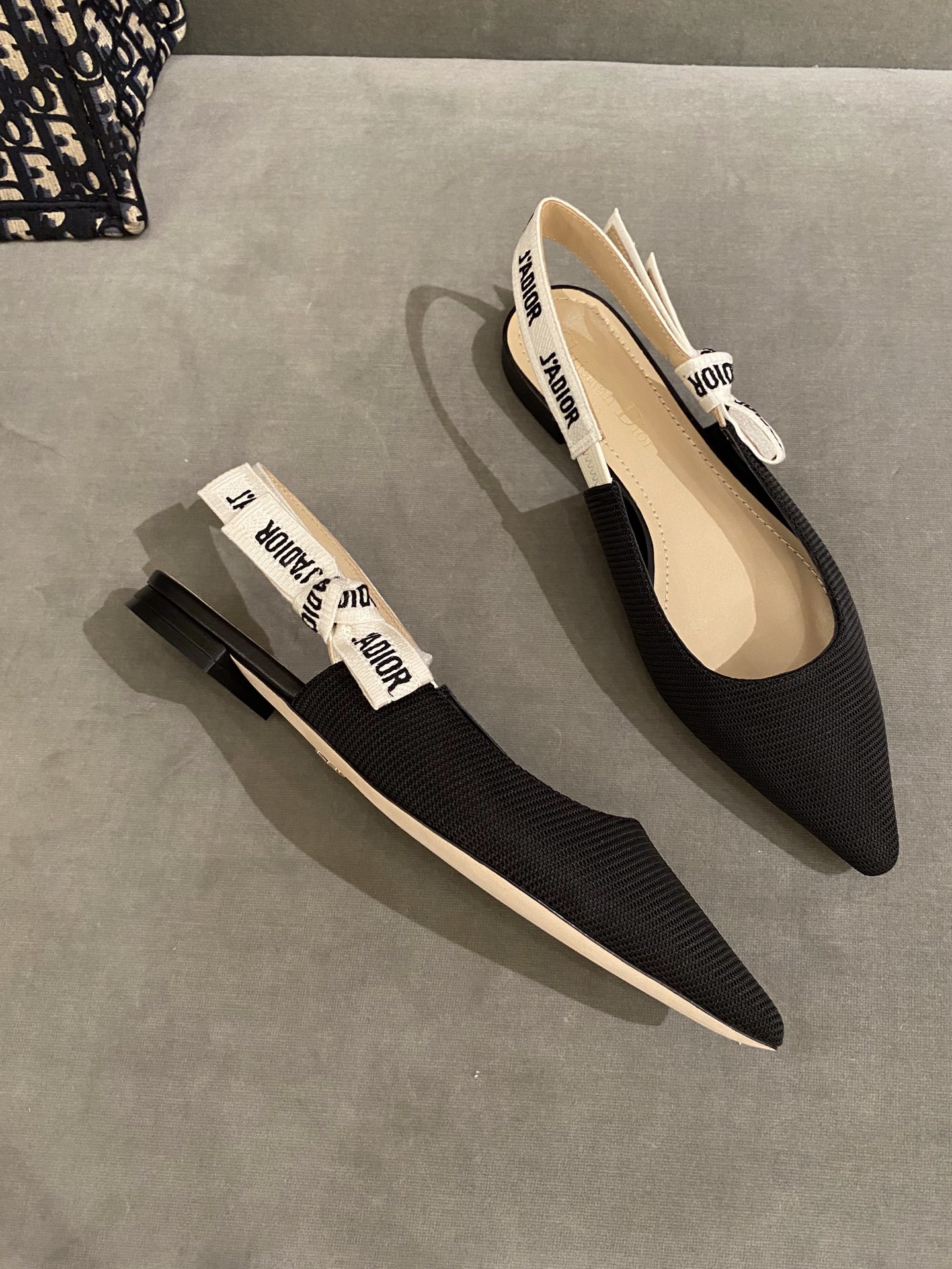D*or flap shoes