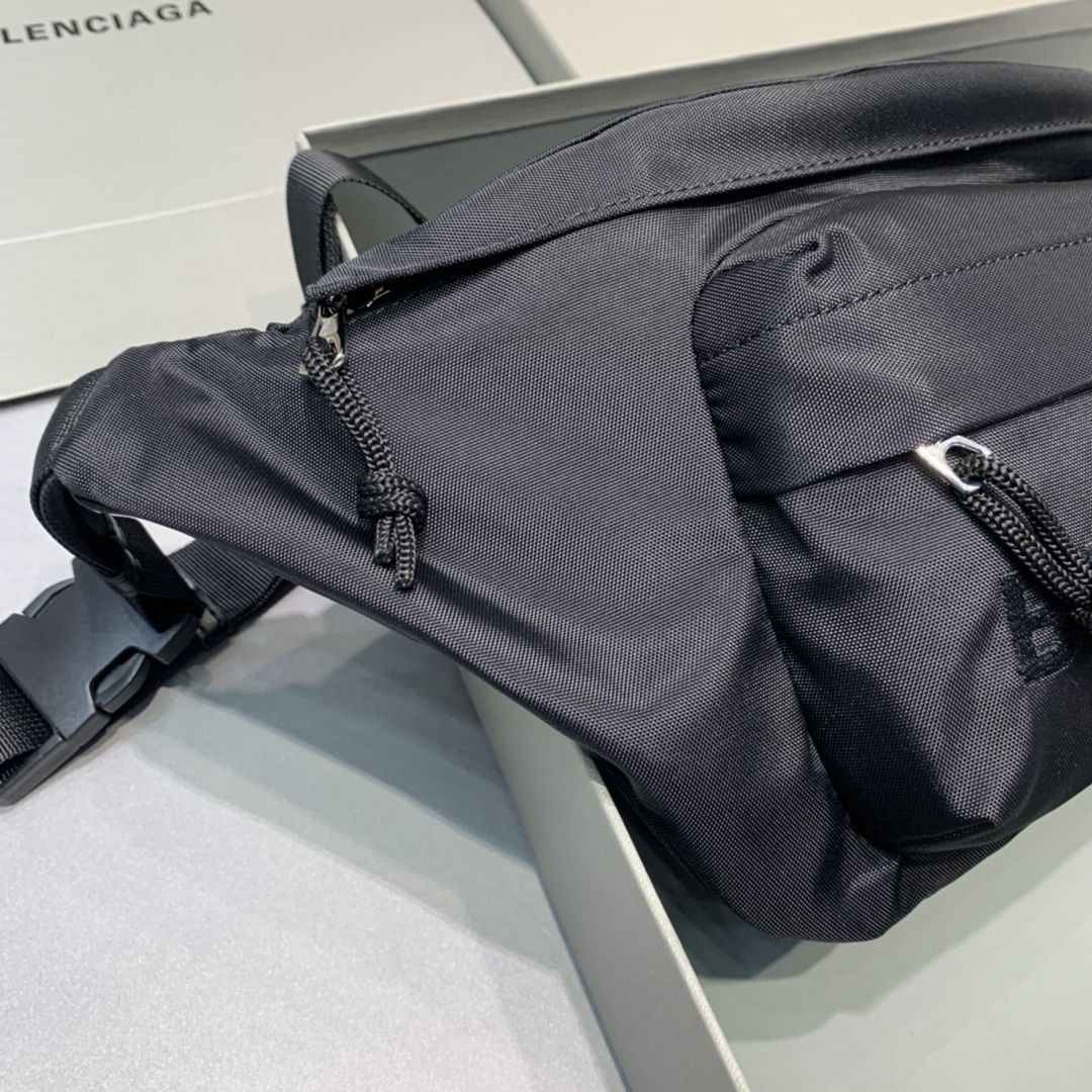 Ba*len*cia*ga wheel logo waist bag-23*5*20cm