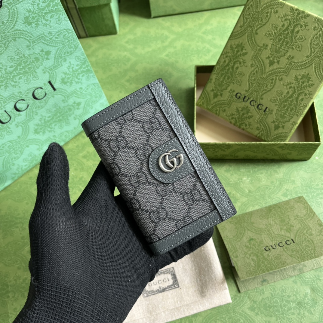G*u*i wallet-7.5*12cm