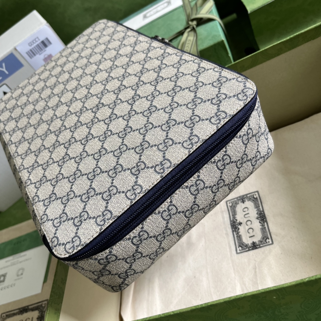 G*u*i pouch-33.5*21.5*8cm