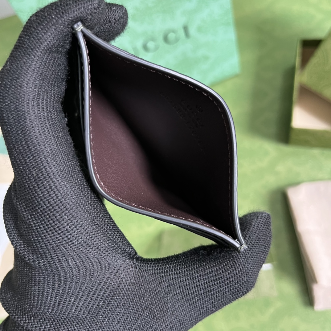 G*u*i wallet-11*9cm