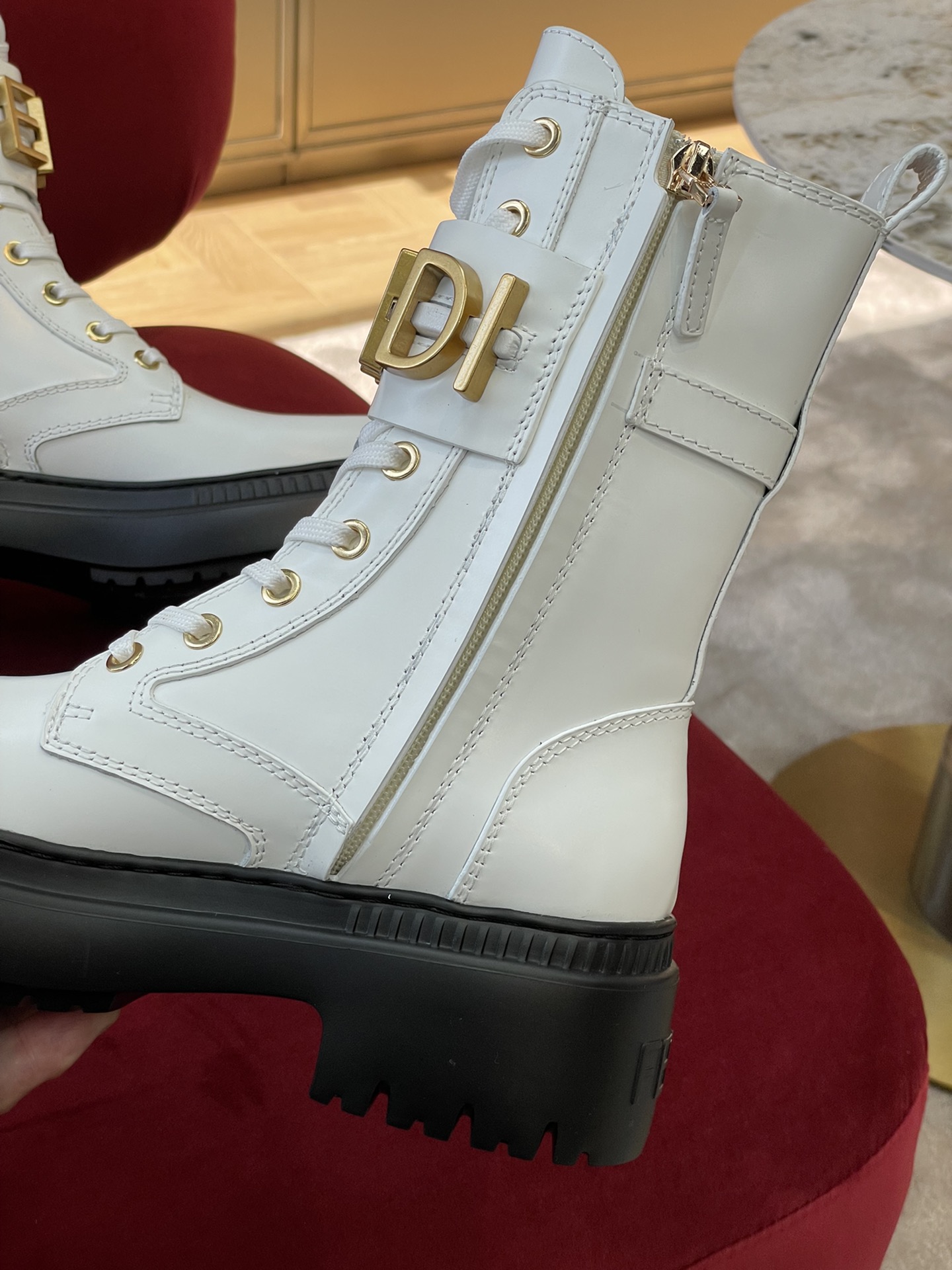 F**di boots