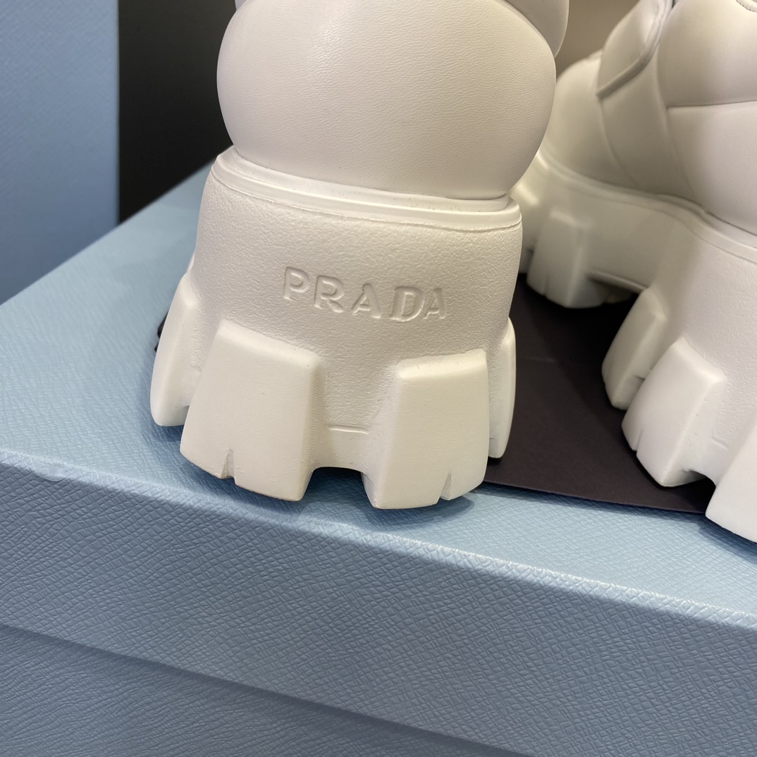 Pra*a boots 2023ss