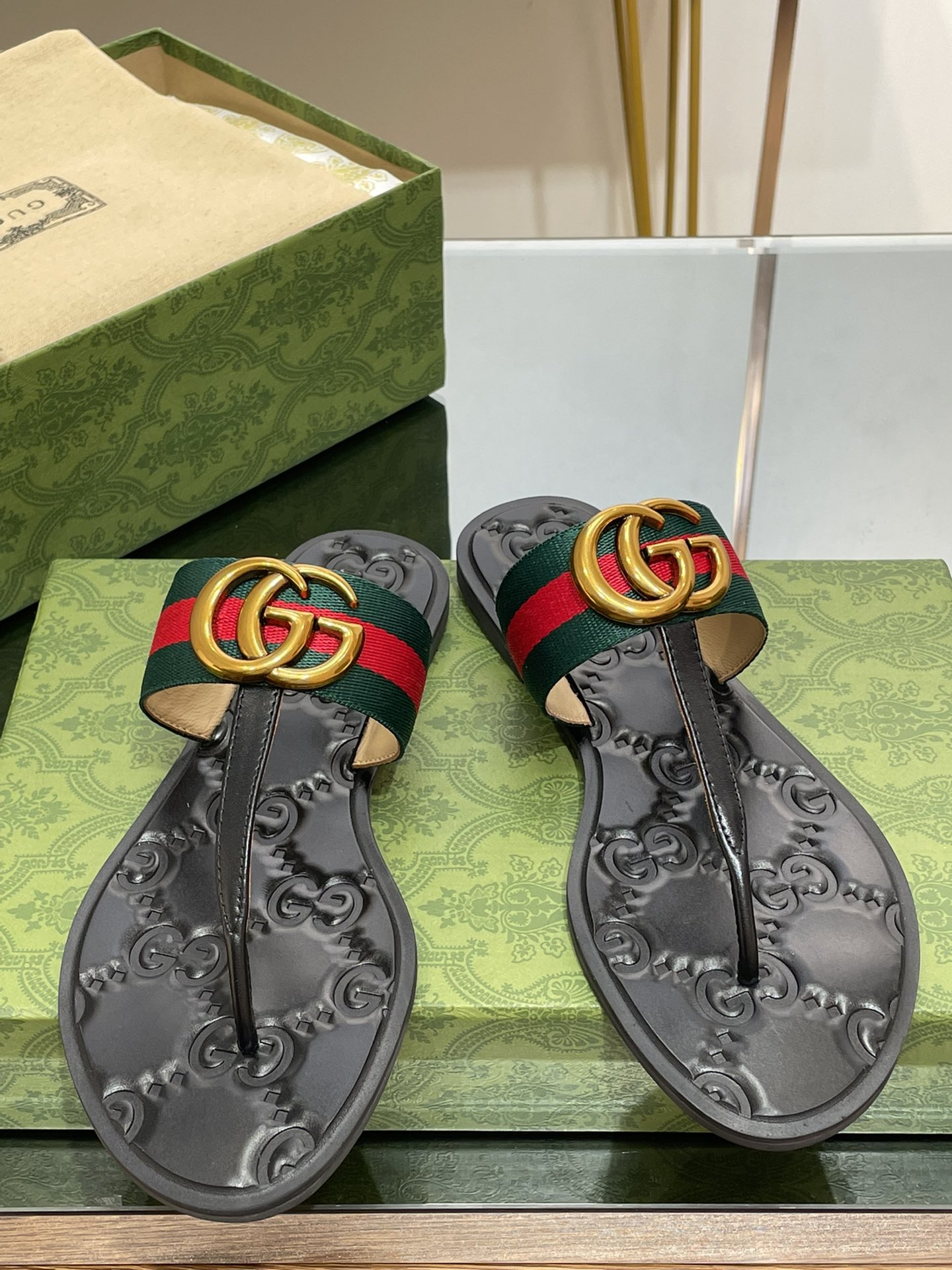 G*u*i slides(size35-43)