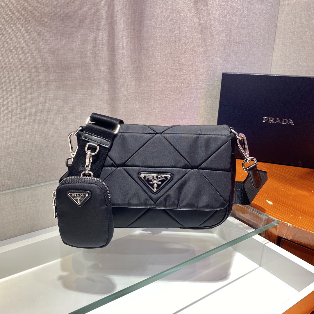 Pra*a bag 1bd292-21*16*7cm