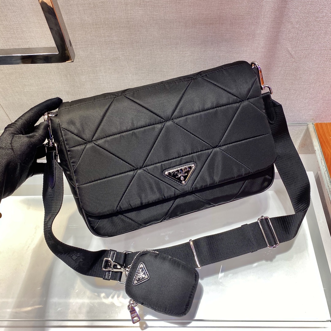 Pra*a bag 1bd291-28*18*7.5cm