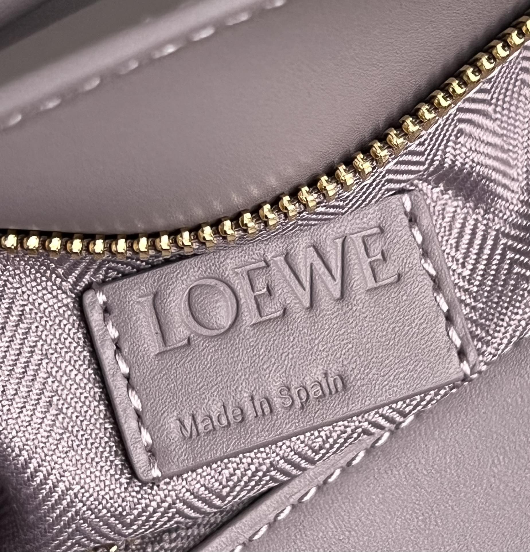 L0ew* puzzle small bag-24*10*14cm