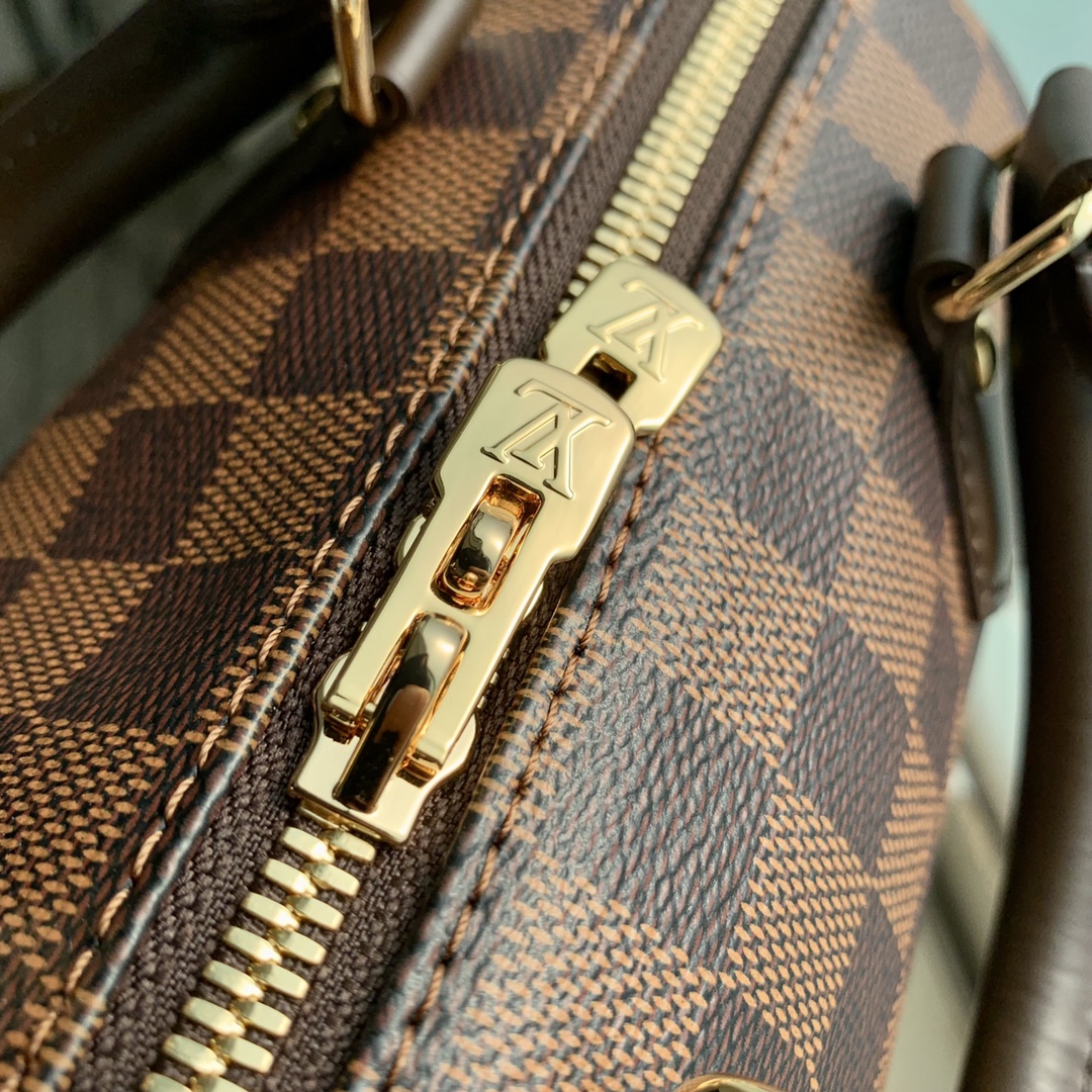 l0*is V*t0n speedy m40489 20 -20.5 x 13.5 x 12cm