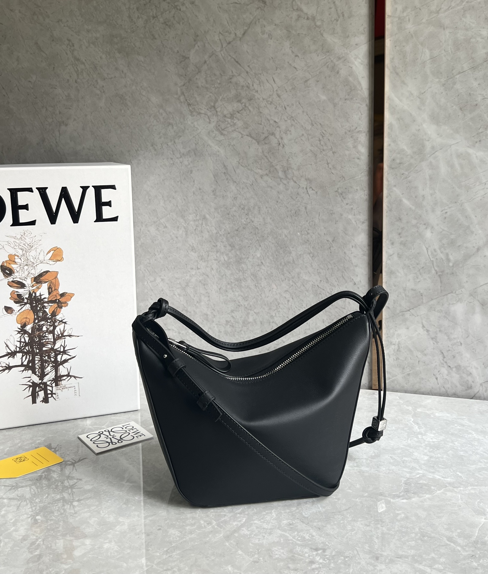 L0ew* hammock hobo bag-28*17*9.5cm