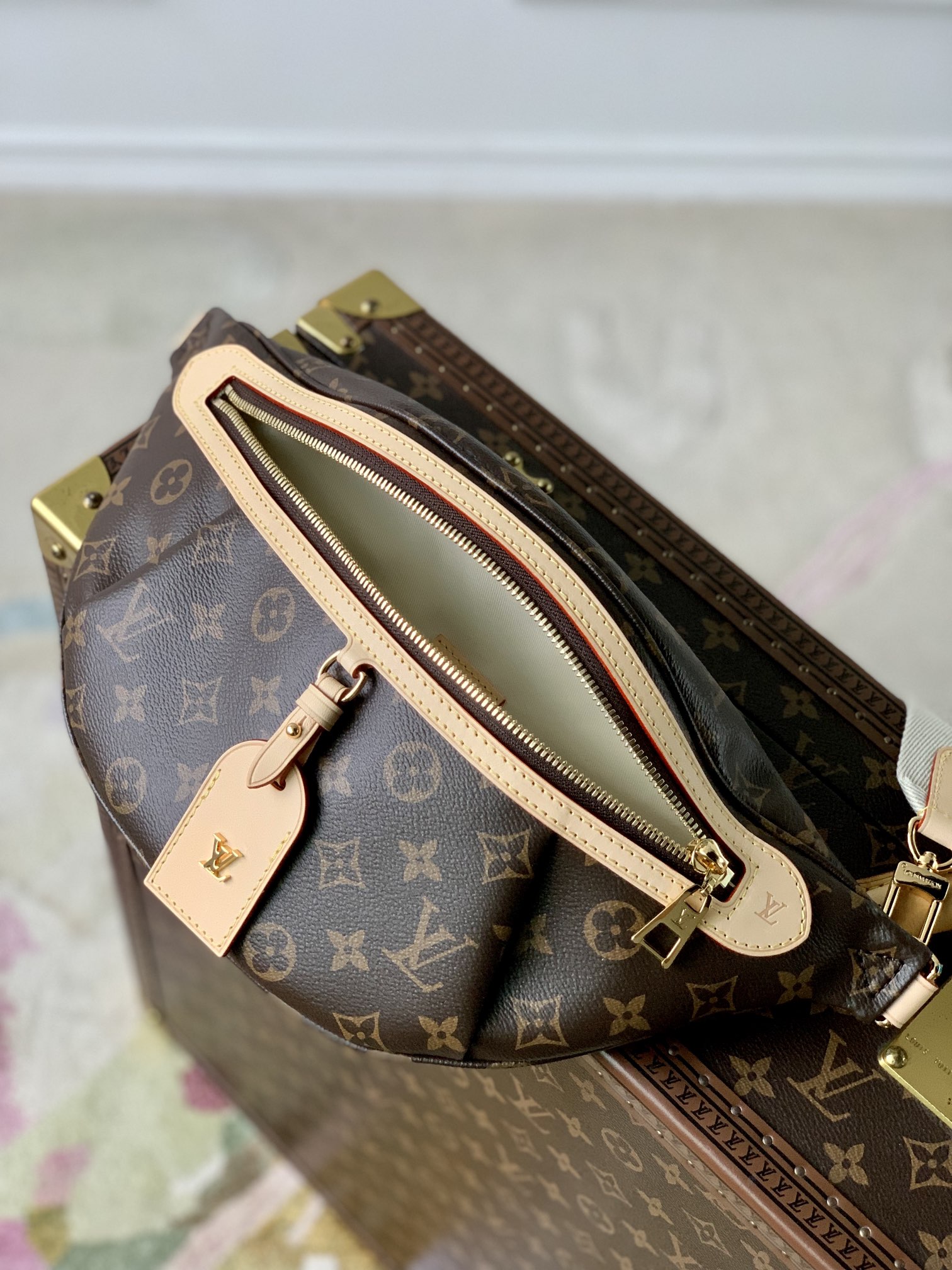 l0*is V*t0n mini bumbag-m46784-38×16×7.5cm