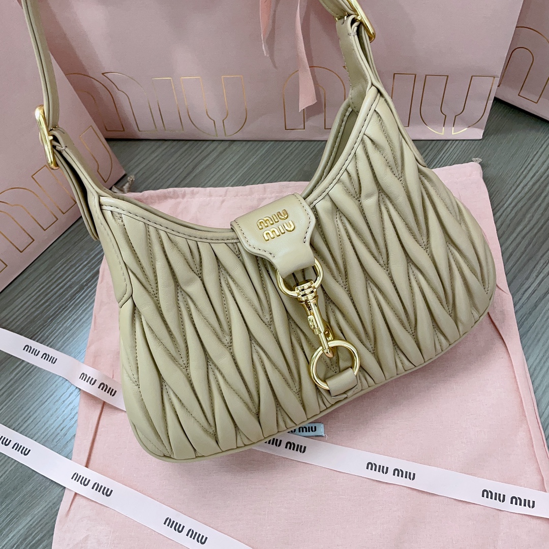 M*um*u hobo bag-29*15*4cm