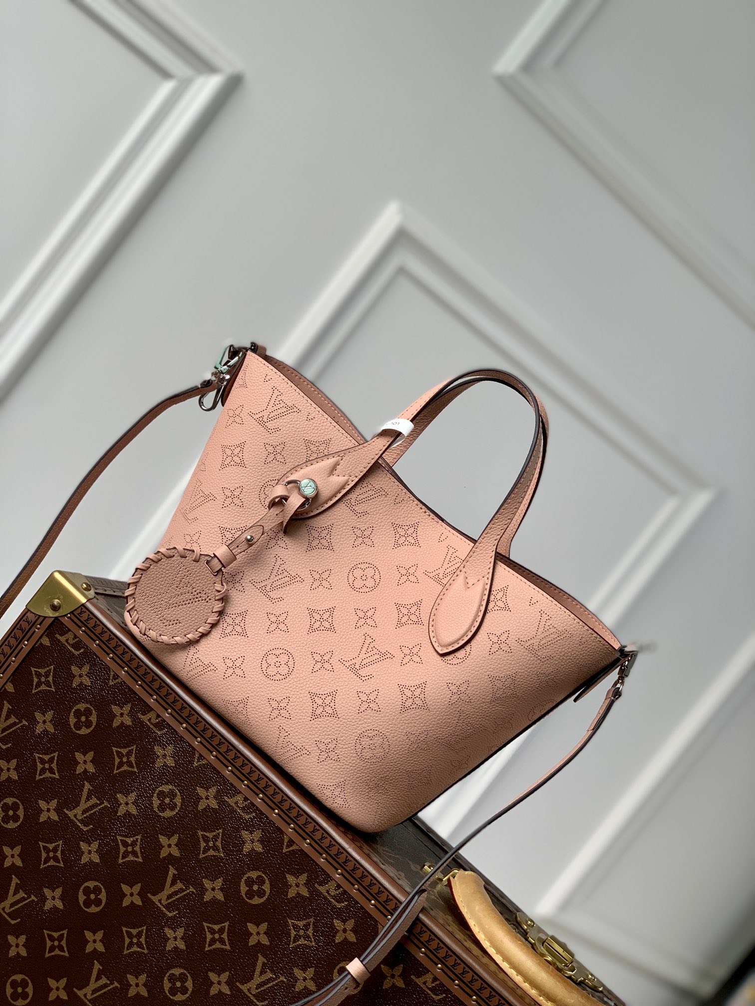 l0*is V*t0n blossom handbags-32 x 20 x 12.5cm