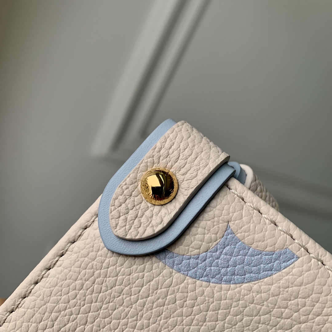 l0*is V*t0n onthego handbag-25*19*11.5 cm