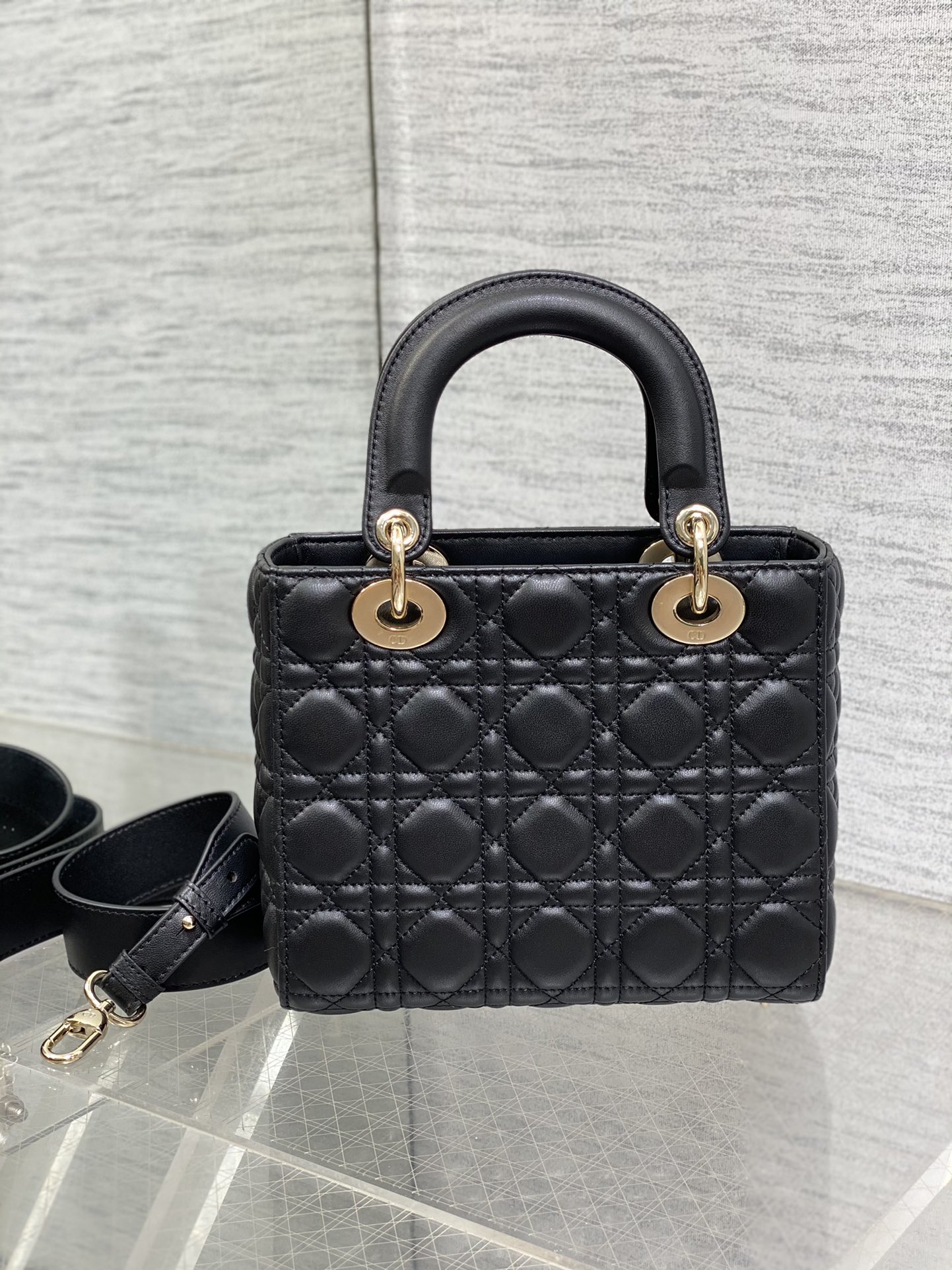 lady D*or bag-gold hardware-20*16.5*8cm
