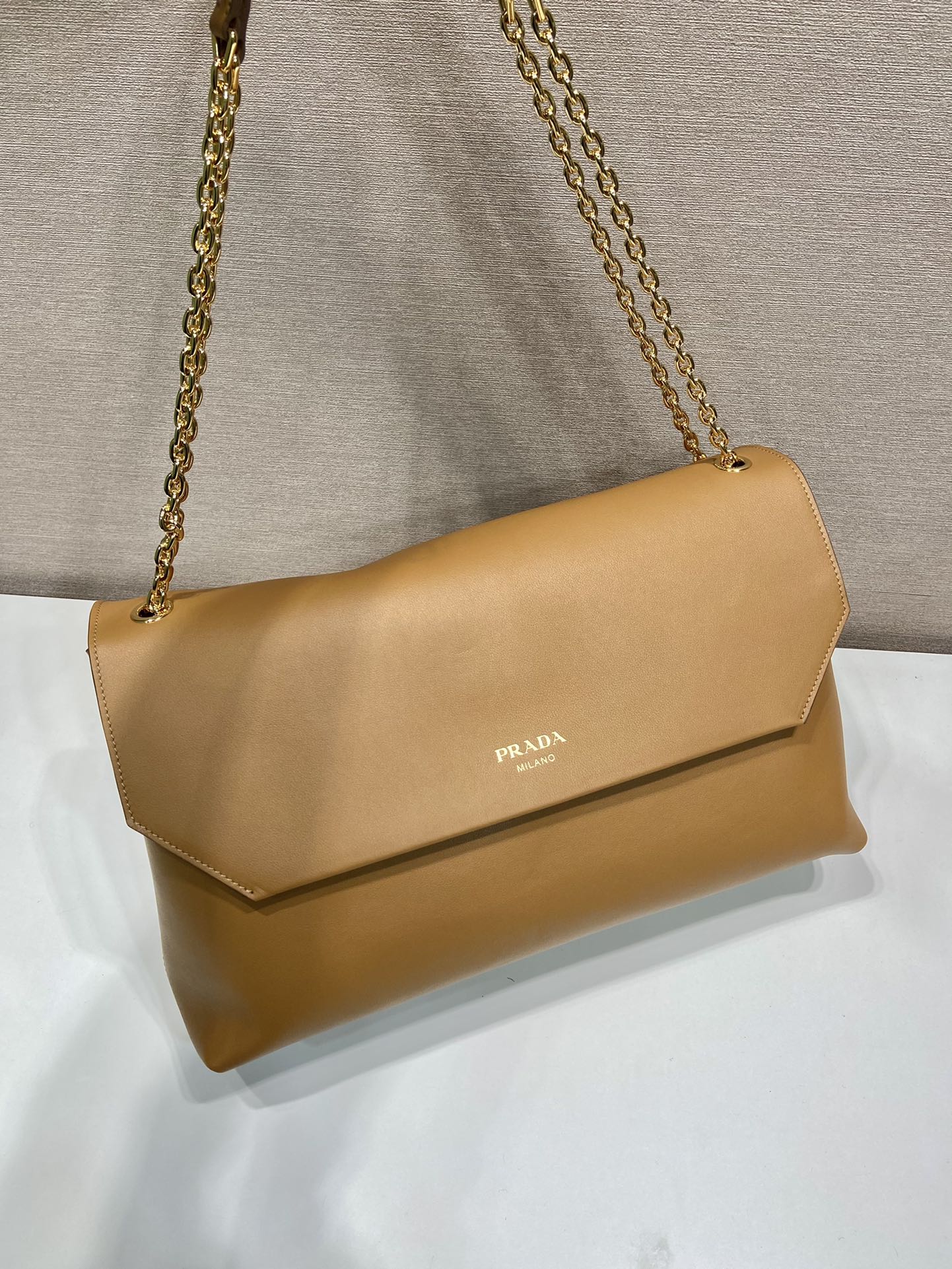 Pra*a1bd068 flap bag-38*23*12cm
