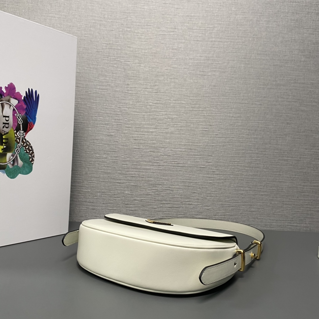 Pra*a moon handbags 1bd365-22*17*5.5cm