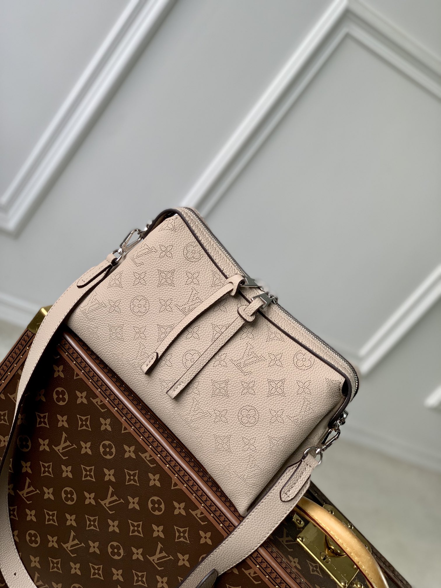 l0*is V*t0n mahina hand it all bumbag-m24255-29*18*13cm