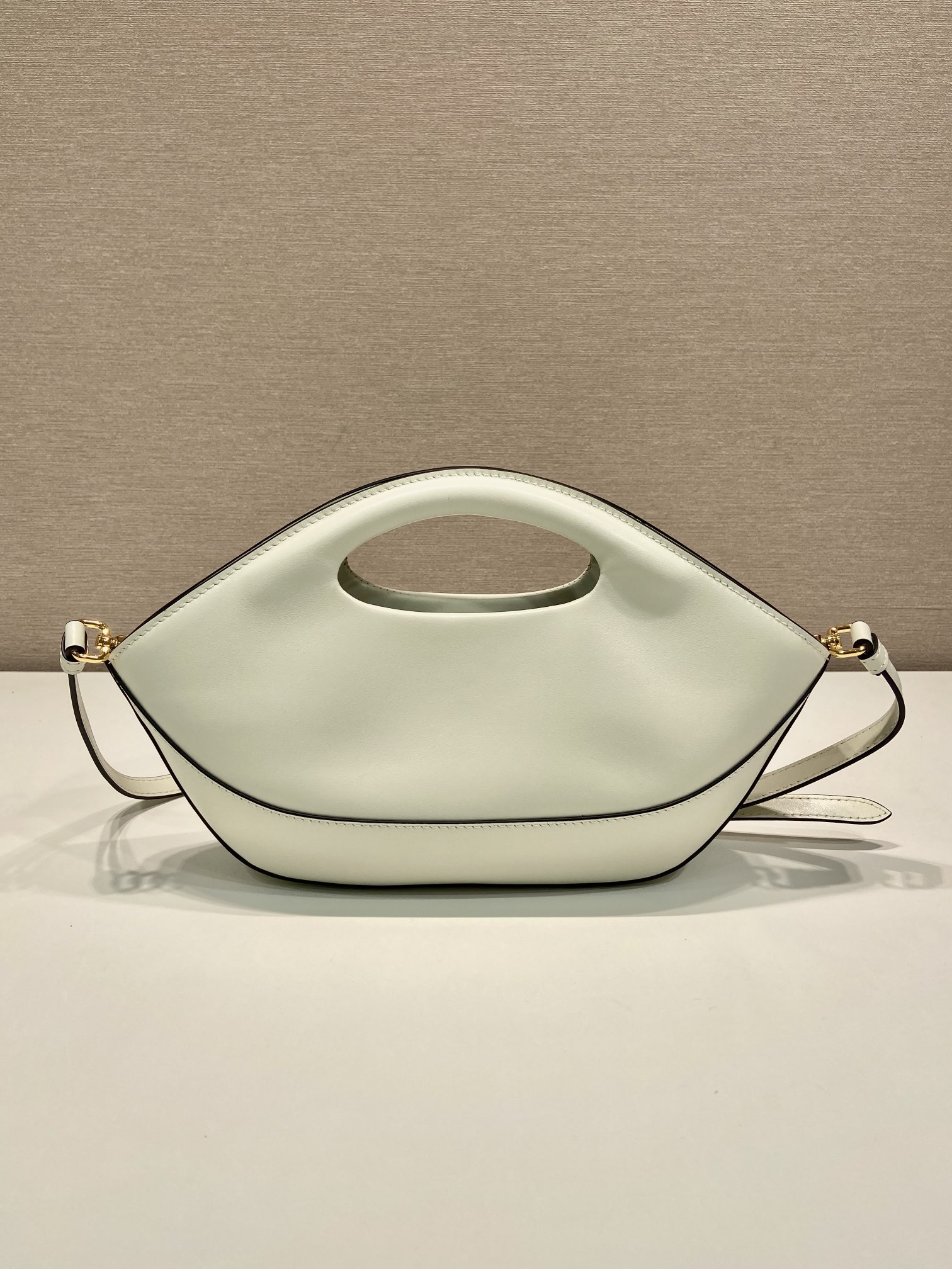 Pra*a crossbody bag 1ba421-30*20*5cm