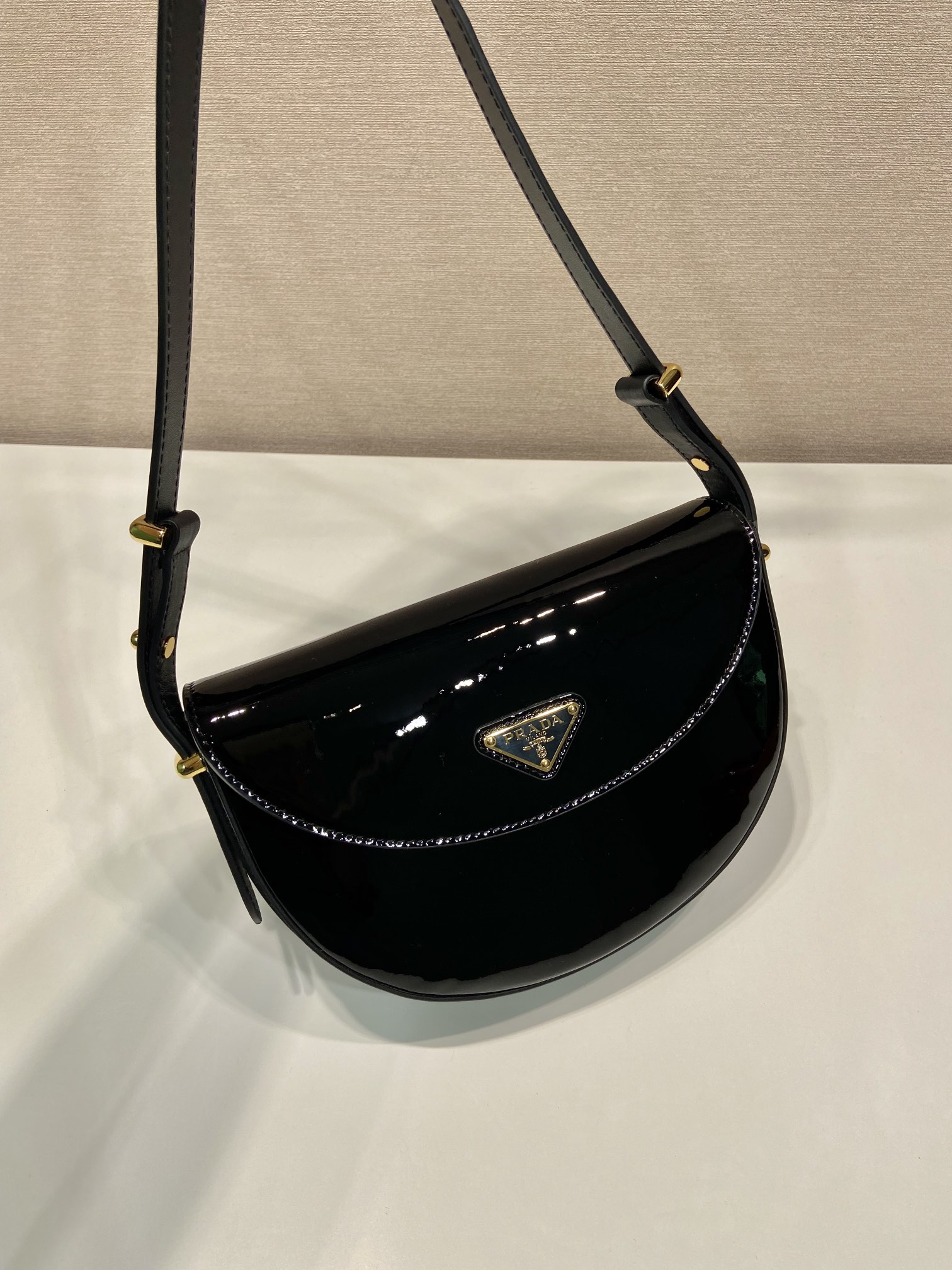 Pra*a 1ba349 saddle bag-21*17*6cm