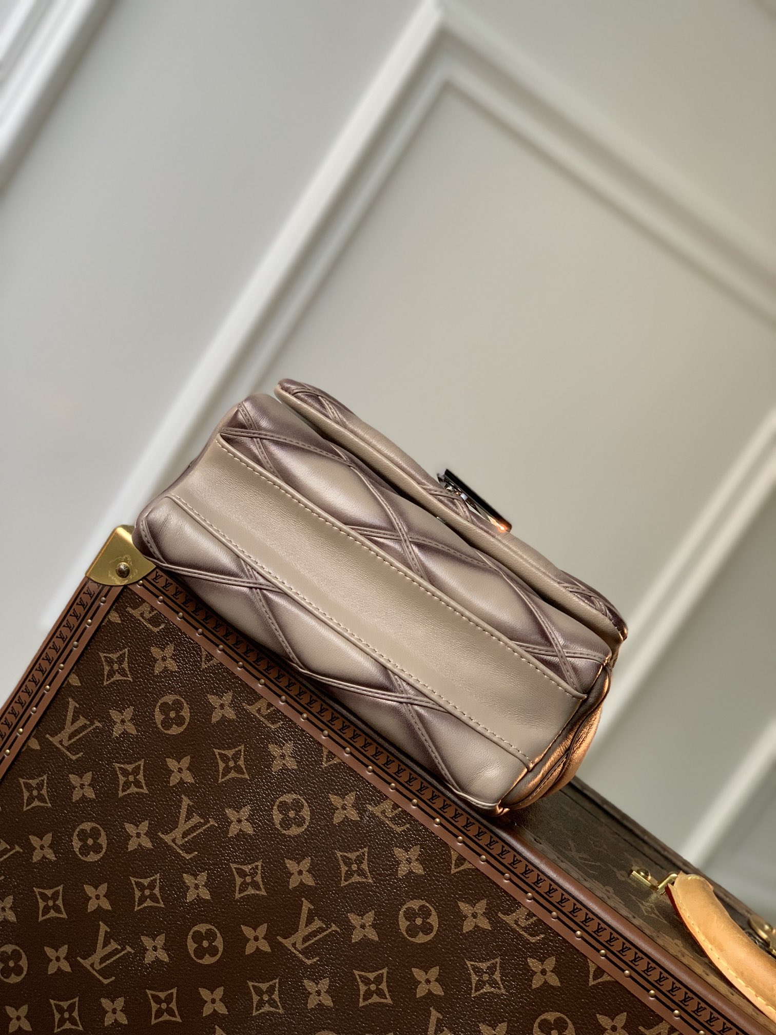 l0*is V*t0n go-14 bag-m22891-23.0 x 16.0 x 10cm