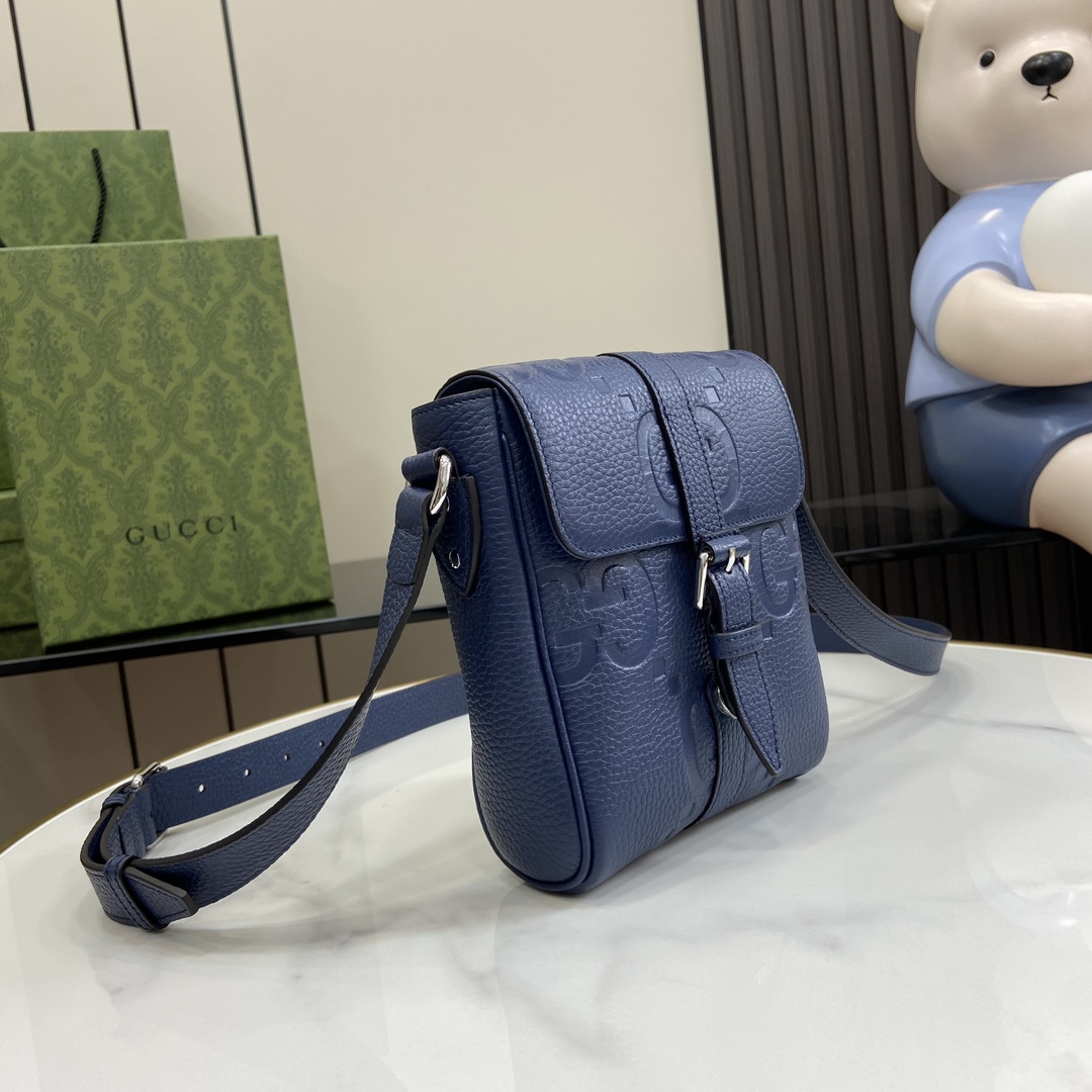 G*u*i messenger bag-14.5*18.5*4.5cm