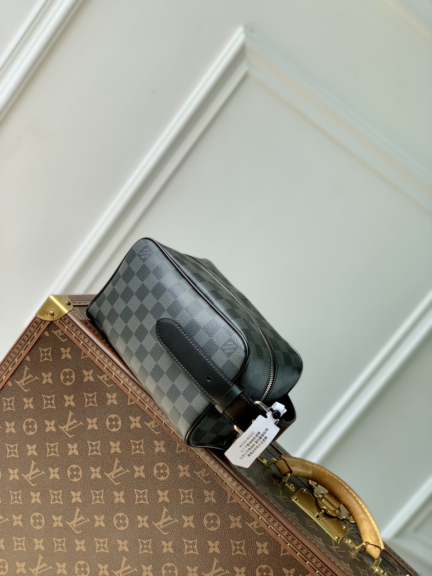 l0*is V*t0n locker dopp kit pouch -23 x 13 x 12cm
