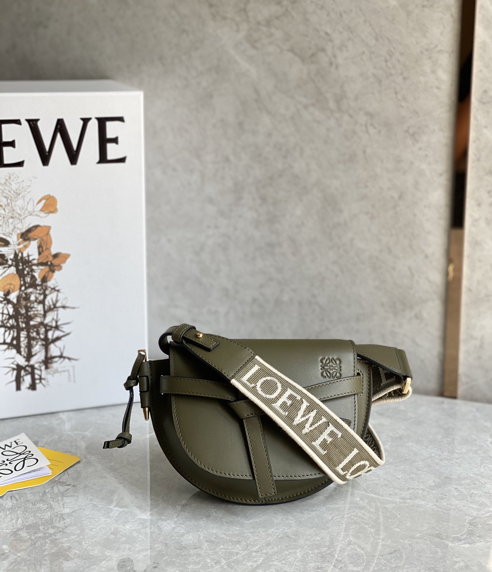 L0ew* mini puzzle gatedual bag-21*12.5*9cm