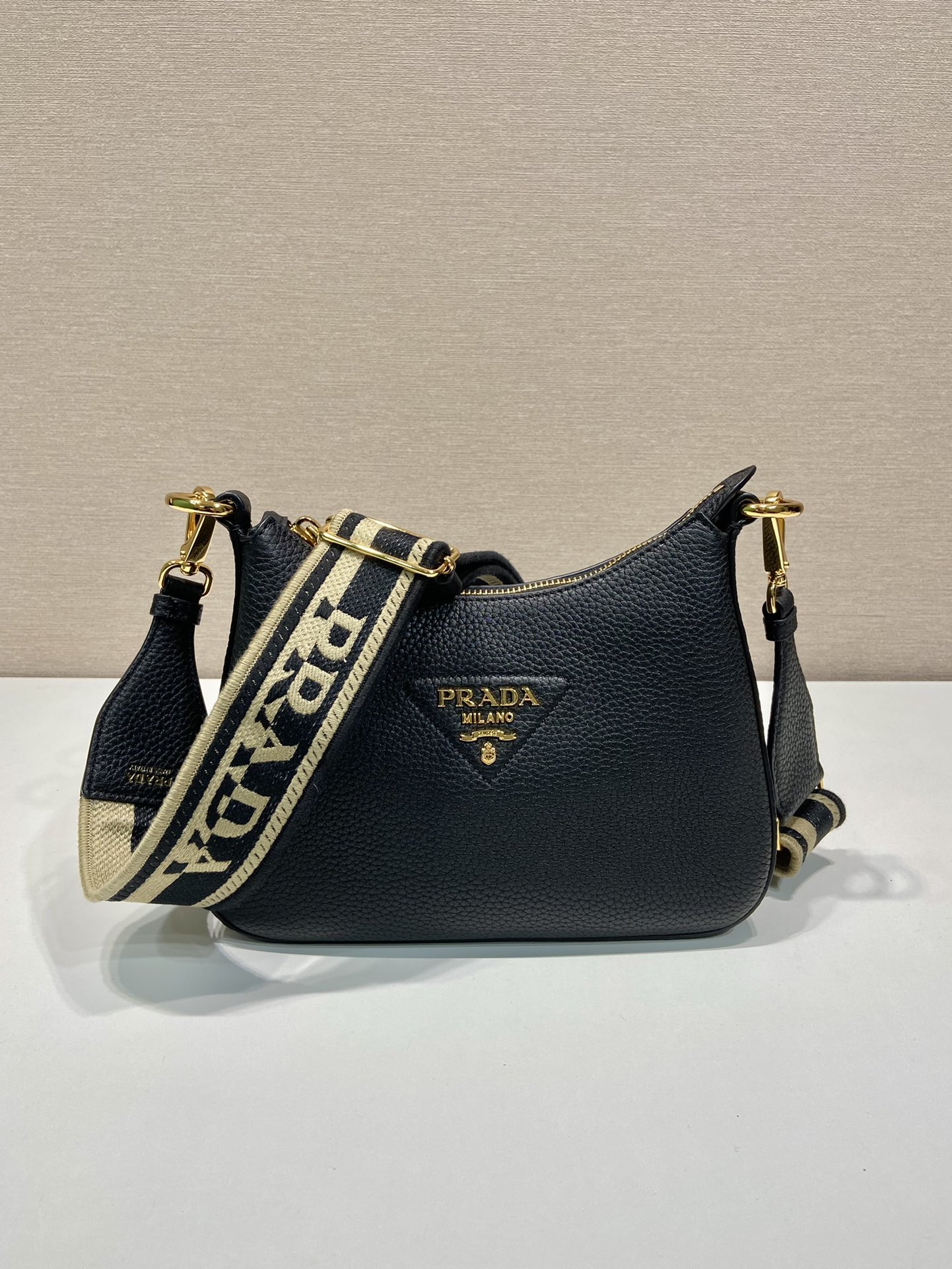 Pra*a leather shoulder bag-1bh193-24*18*6cm