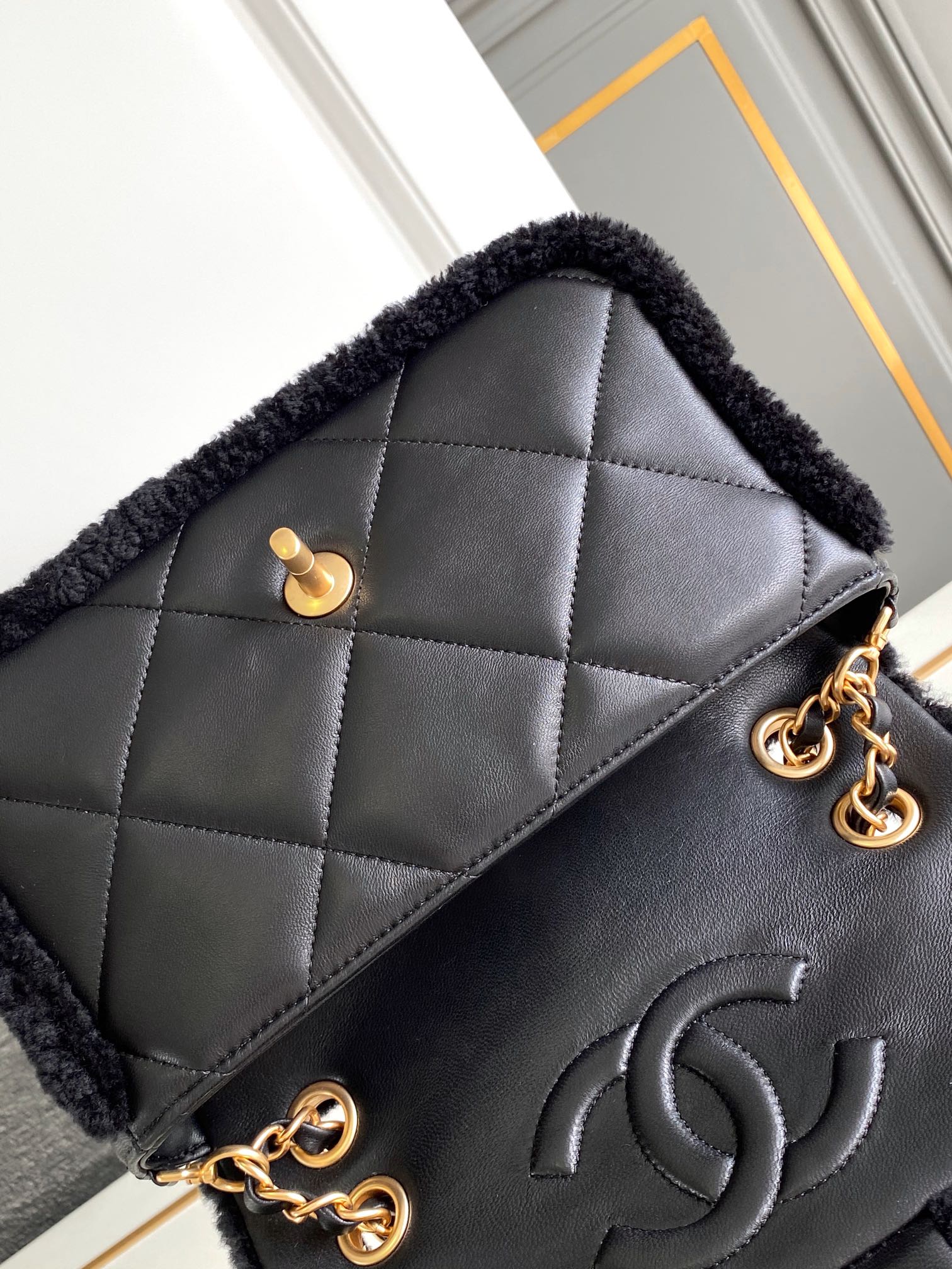 Ch@nel Flap Bag-16 x 23.5 x7.5CM