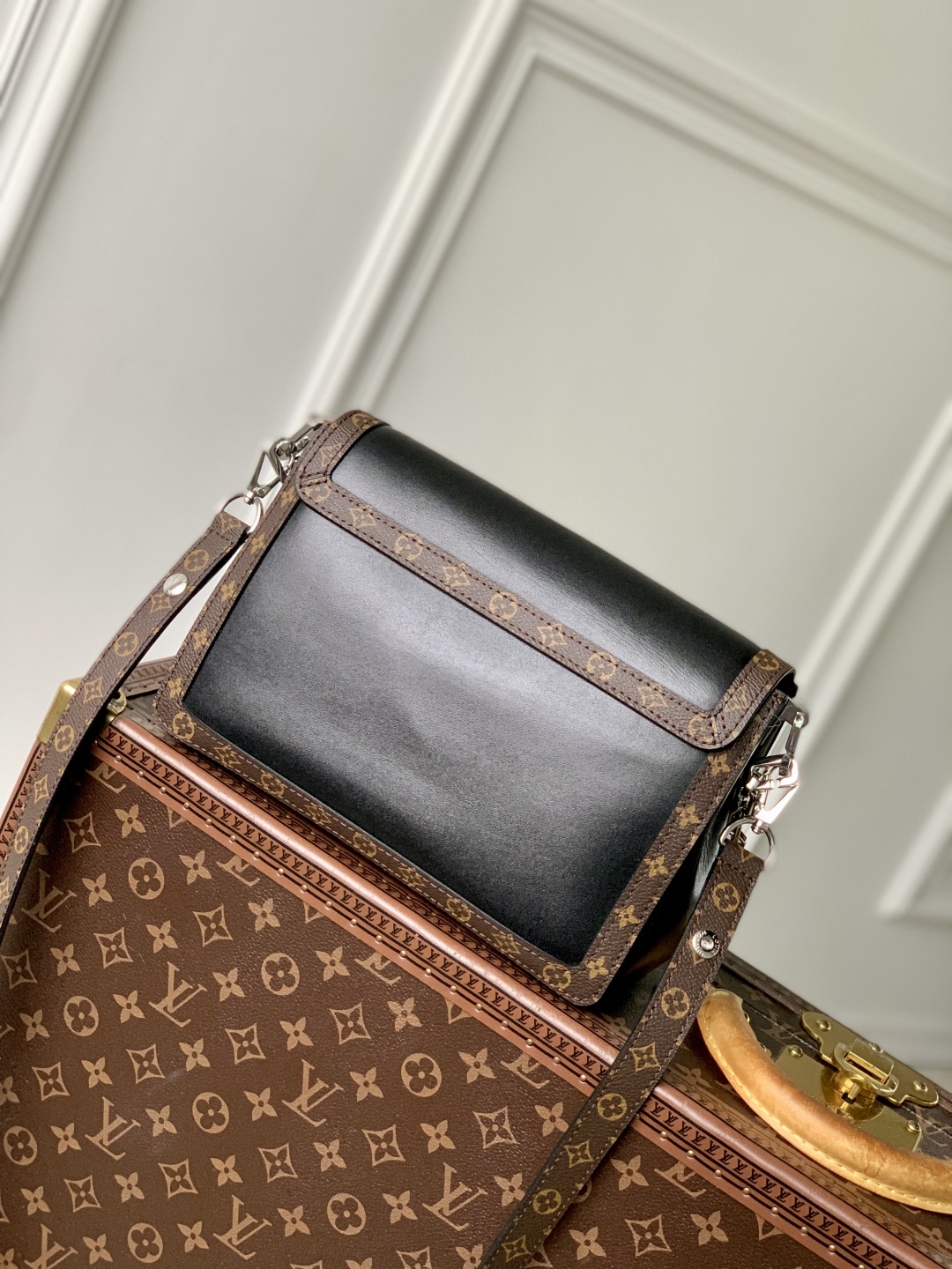 l0vis Vvtt0n dauphine soft -24*17*9cm