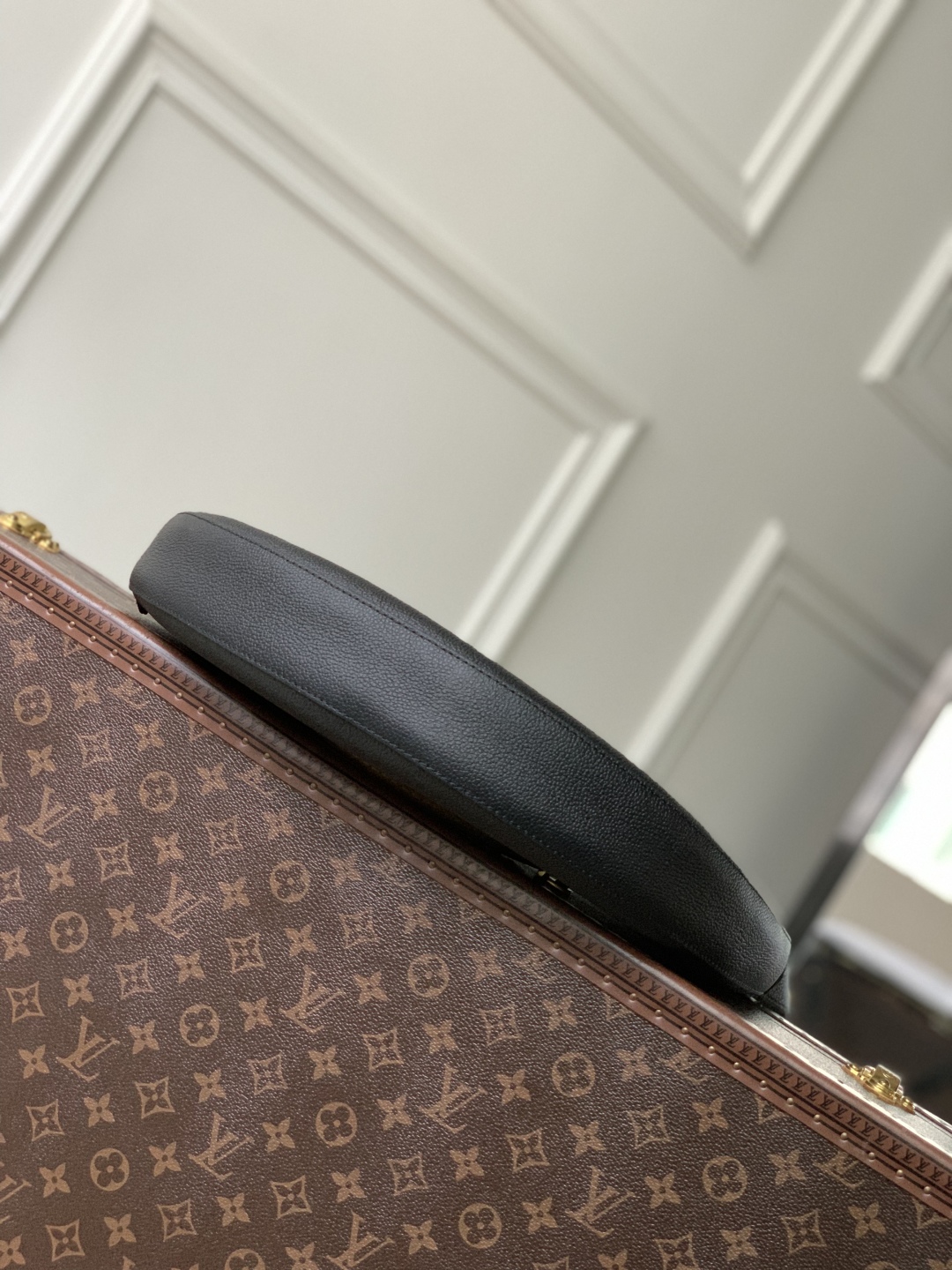l0vis Vvtt0n low key cookie bag-m14417-26 x 5 x 32cm