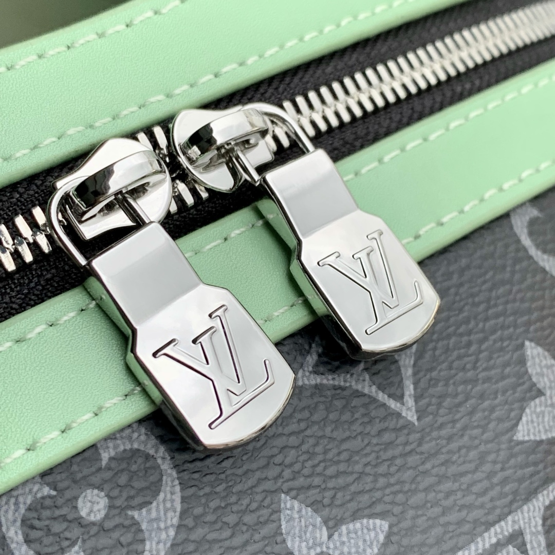 l0vis Vvtt0n discovery backpack-m14884-38 x 20 x 29cm