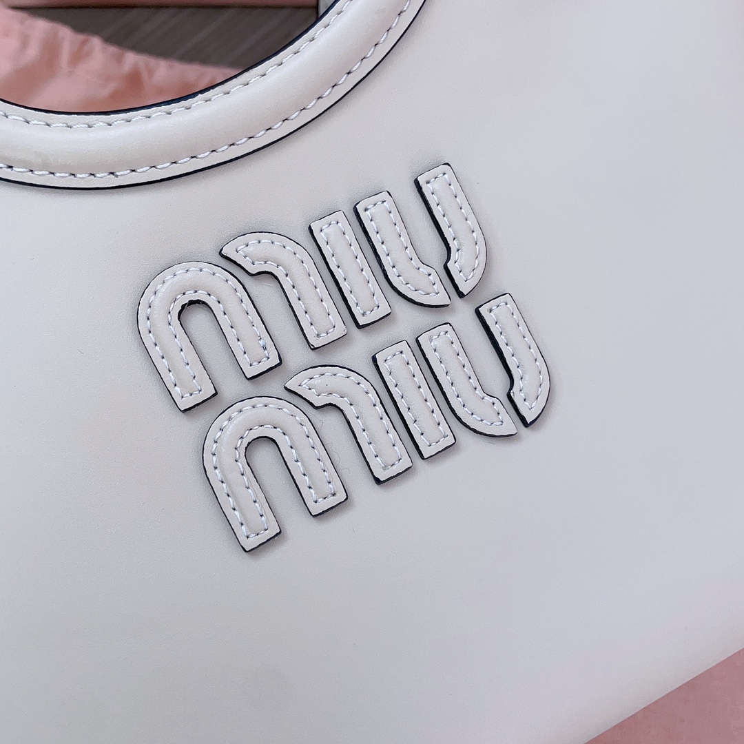 M1um1u lvy tote-23x13x7cm